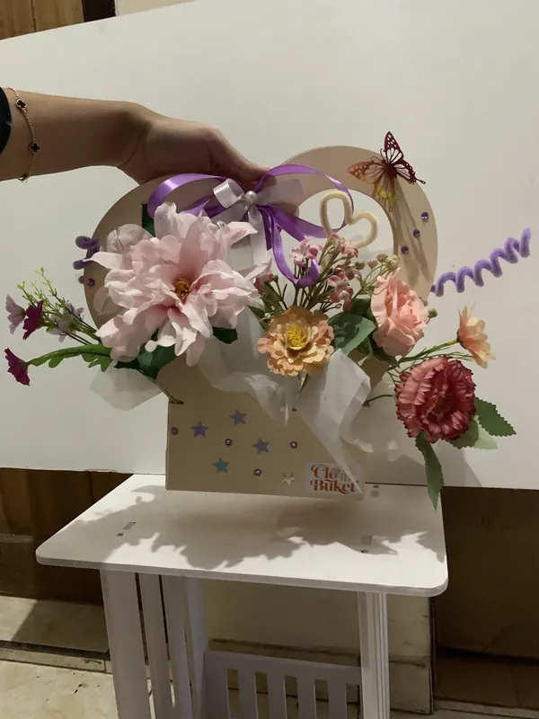 Blooming Heart Box Tas